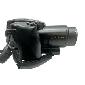 OLYMPUS IS-3 DLX ED QUARTZ DATE 35mm w/35-180mm LENS Film Camera‎